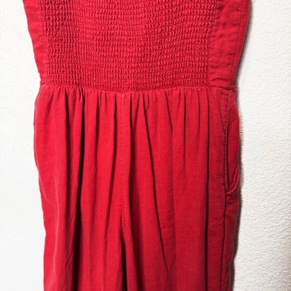 Old Navy Linen Blend Jumpsuit Button Front
Cropped Tomato Juice - Picture 6 of 8